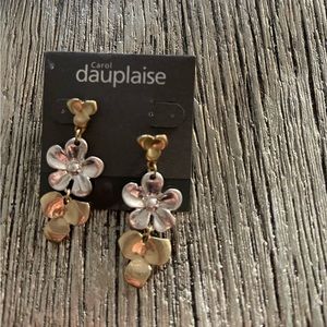 carol dauplaise hanging flower earrings